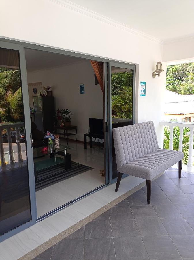 Les Forbans Selfcatering Apartment Takamaka Exterior photo
